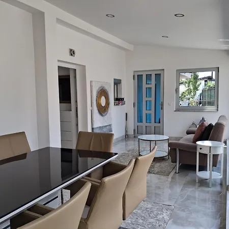 Villa Sivic *